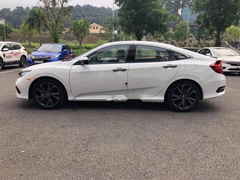 Honda Civic   RS  2019 - Bán Honda Civic RS đời 2019, màu trắng, nhập khẩu nguyên chiếc