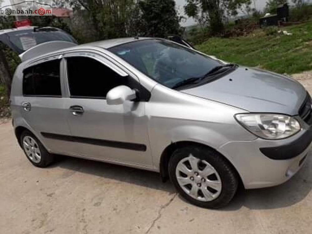 Hyundai Getz 1.1MT 2010 - Cần bán Hyundai Getz 1.1MT năm sản xuất 2010, màu bạc, xe nhập, giá chỉ 228 triệu