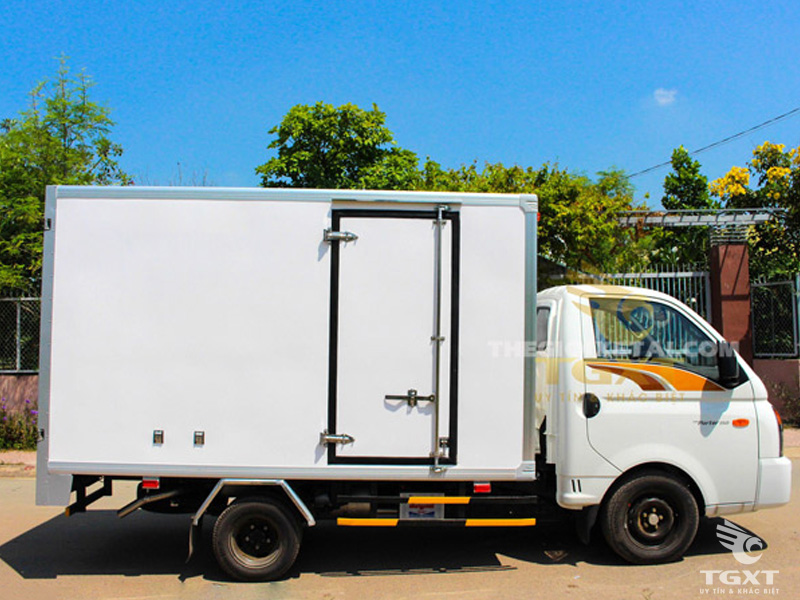 Hyundai Porter 150 2019 - Bán xe Hyundai 1.49T thùng bảo ôn Porter 150 vay 80%