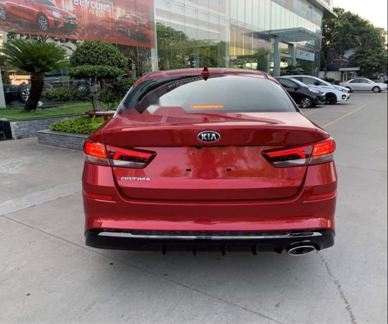 Kia Optima  K5 2019 - Cần bán xe Kia Optima K5 sản xuất năm 2019, màu đỏ, giá chỉ 781 triệu