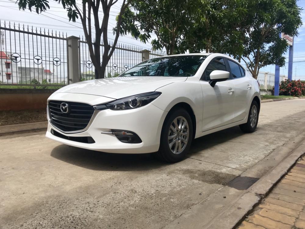 Mazda 3 2018 - Bán xe Mazda 3 sedan 1.5 siêu ưu đãi đến 25tr có xe giao ngay