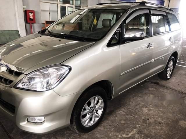 Toyota Innova 2008 - Bán Toyota Innova năm 2008, màu bạc xe gia đình