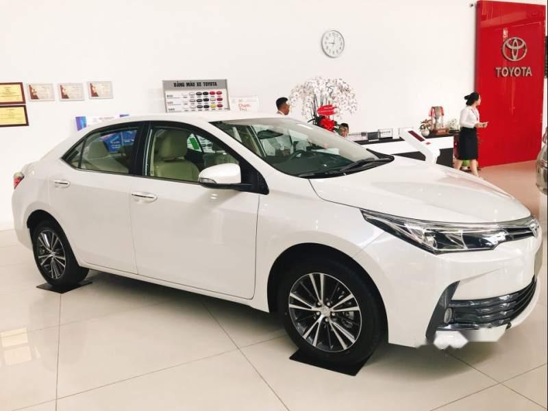 Toyota Corolla altis  1.8 CVT  2019 - Cần bán xe Toyota Corolla Altis 1.8 CVT đời 2019, màu trắng, 761 triệu