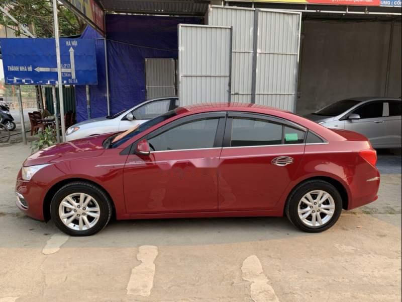 Chevrolet Cruze LT 2018 - Cần bán xe Chevrolet Cruze LT sản xuất 2018, màu đỏ