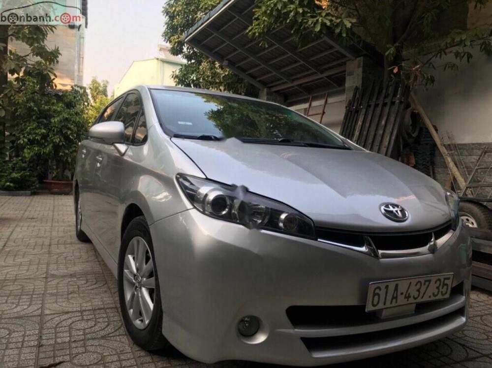 Toyota Wish 2.0 2011 - Bán xe Toyota Wish 2.0 sản xuất 2011, màu bạc, nhập khẩu