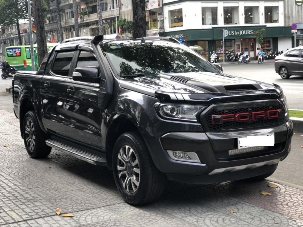 Ford Ranger Wildtrak 3.2 2017 - Bán xe Ford Ranger Wildtrak 3.2 sản xuất năm 2017, màu xám (ghi), xe nhập, giá tốt