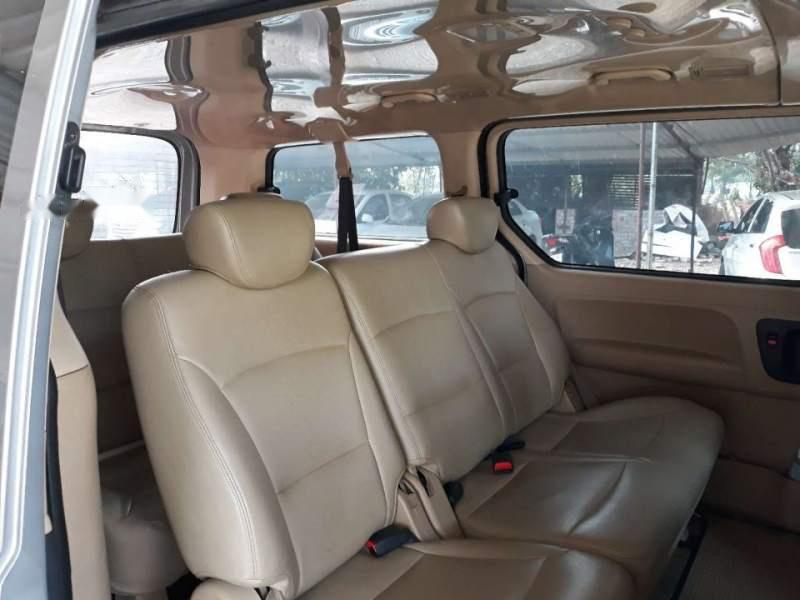 Hyundai Grand Starex   2016 - Bán Hyundai Grand Starex 2016, màu bạc, nhập khẩu  