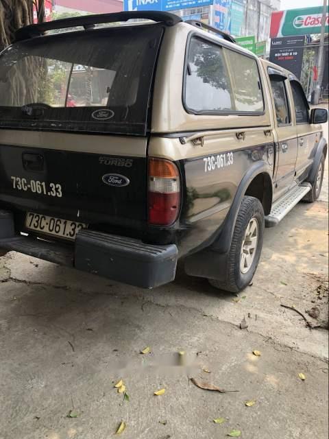 Ford Ranger XLT 2004 - Cần bán xe Ford Ranger XLT năm sản xuất 2004, màu vàng