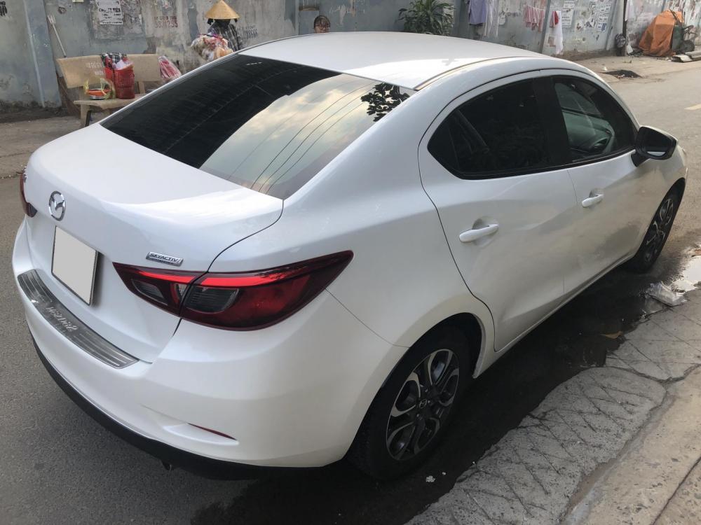 Mazda 2 1.5AT 2018 - Cần tiền bán Mazda 2 số tự động, màu trắng, sản xuất 2018