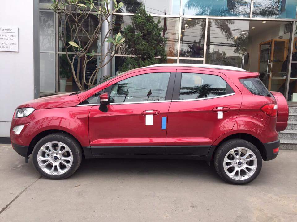 Ford EcoSport Titanium 2019 - Bán Ford EcoSport titanium sản xuất 2019, đủ màu, trả góp chỉ 200 triệu