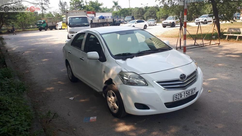 Toyota Vios 2010 - Cần bán lại xe Toyota Vios 2010, màu trắng