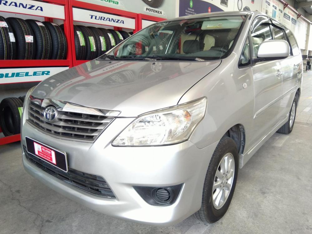 Toyota Innova 2013 - Bán Innova số sàn, đời 2013, giá còn giảm tốt