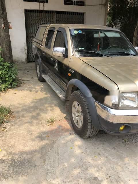 Ford Ranger XLT 2004 - Cần bán xe Ford Ranger XLT năm sản xuất 2004, màu vàng