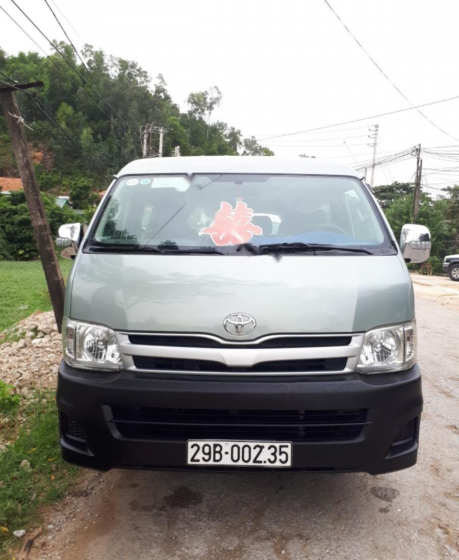 Toyota Hiace 2.5 2010 - Cần bán xe Toyota Hiace 2.5 năm sản xuất 2010, màu xanh lam