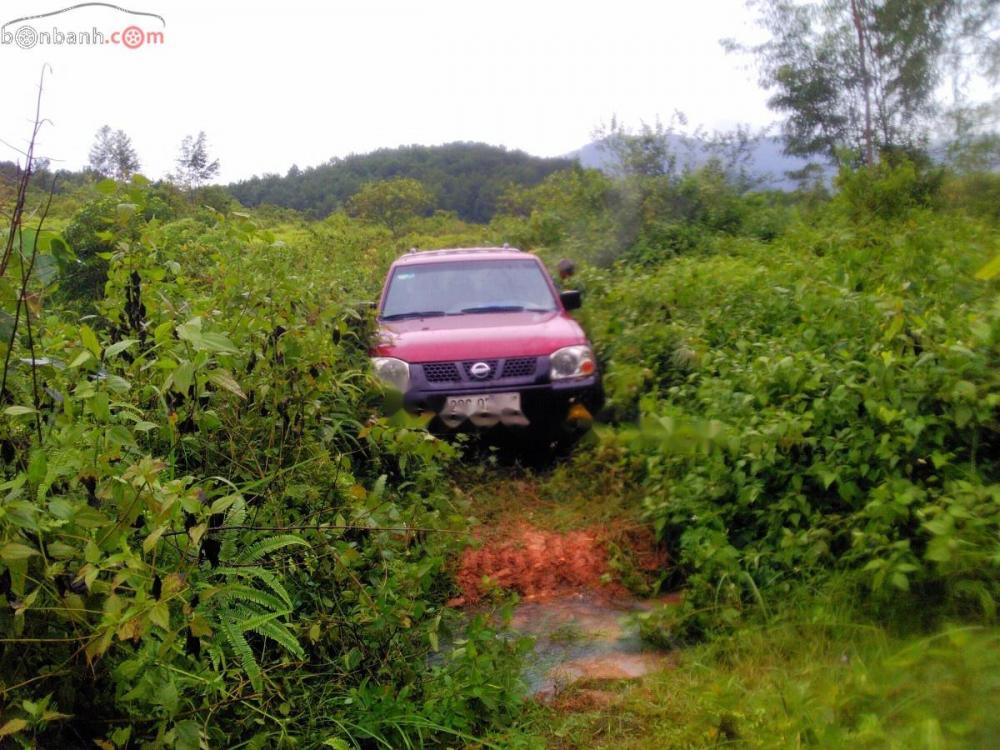 Nissan Navara 2.4 MT 4WD 2003 - Bán Nissan Navara 2.4 MT 4WD năm 2003, màu đỏ, nhập khẩu  