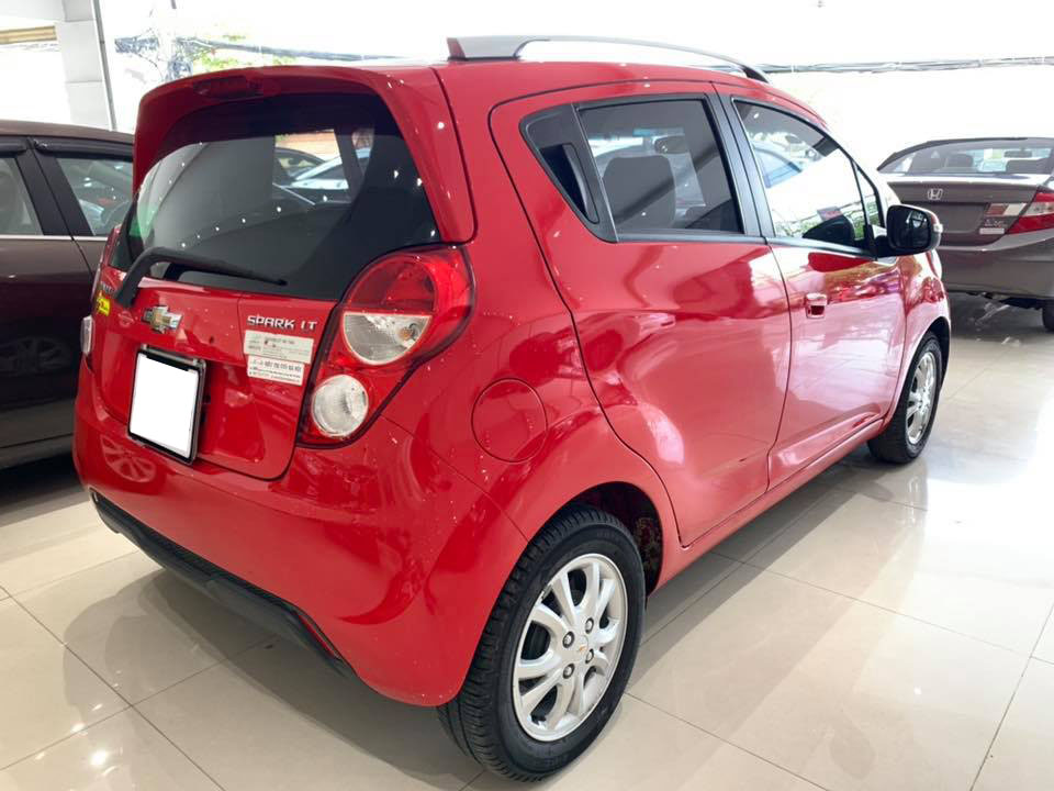 Chevrolet Spark LX 2017 - Bán Chevrolet Spark LX sản xuất 2017, màu đỏ giá 275 triệu