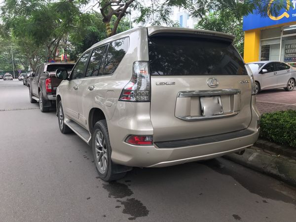 Lexus GX460 2015 - Cần bán xe Lexus GX460 đời 2015, màu vàng, nhập khẩu nguyên chiếc