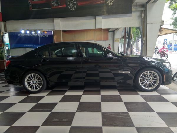 BMW 7 Series 750Li 2009 - Cần bán BMW 7 Series 750Li sản xuất 2009, màu đen, nhập khẩu