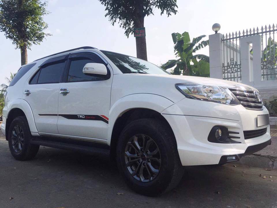 Toyota Fortuner Sportivo 2014 - Bán Toyota Fortuner Sportivo 2014 tự động trắng xe zin đẹp lộng lẫy