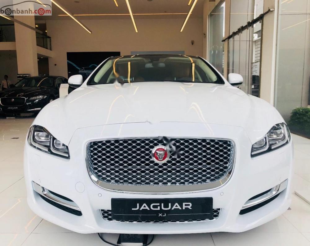 Jaguar XJ Porfolio 2019 - Cần bán Jaguar XJ Porfolio năm 2019, màu trắng, nhập khẩu