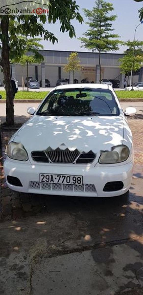 Daewoo Lanos SX 2005 - Bán xe Daewoo Lanos SX đời 2005, màu trắng, số sàn