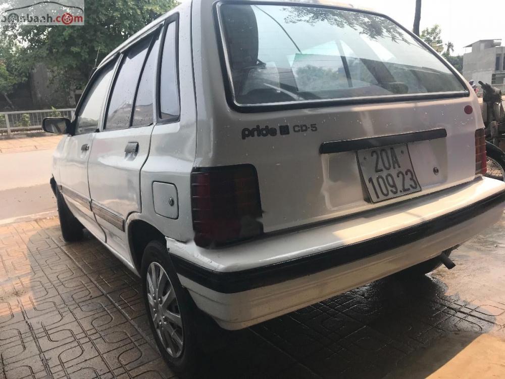 Kia Pride CD5 2002 - Cần bán Kia CD5 tư nhân Sx 2002, số tay, máy xăng, màu trắng, nội thất màu ghi