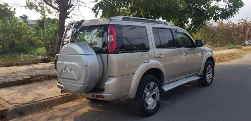 Ford Everest MT 2011 - Cần bán lại xe Ford Everest MT năm sản xuất 2011 