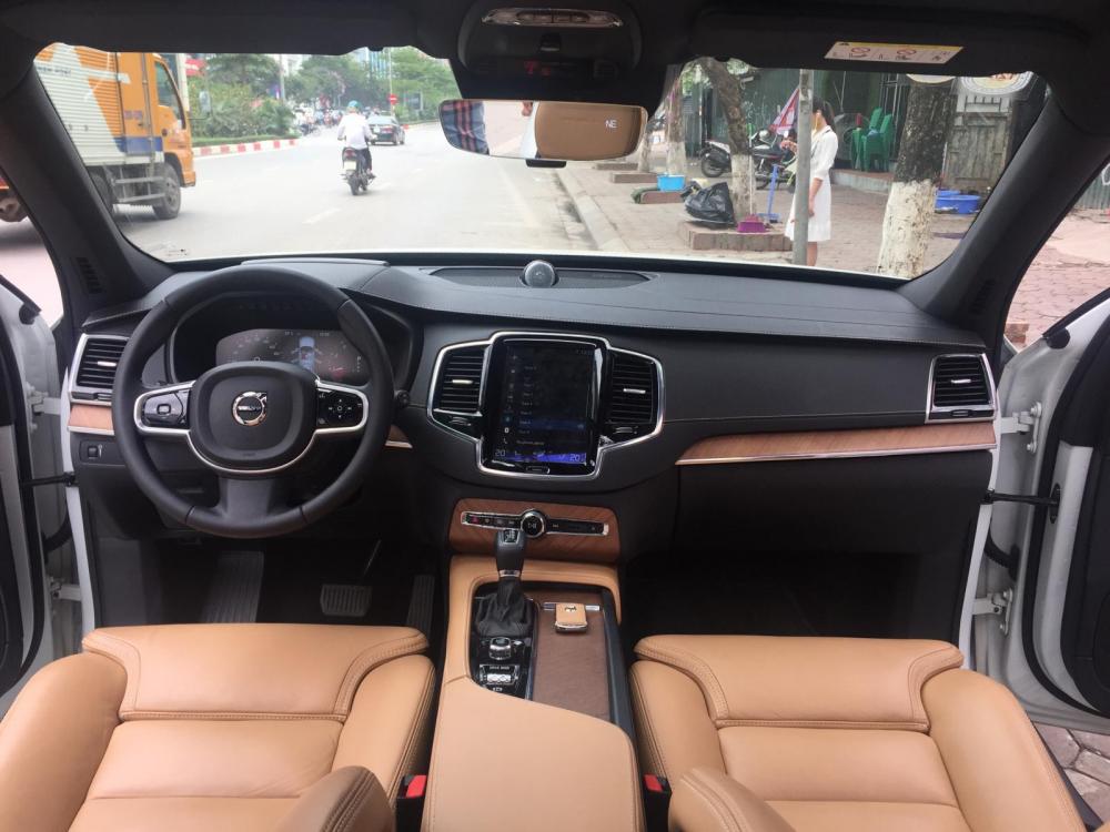 Volvo XC90 2018 - Bán ô tô Volvo XC90 năm 2018, màu trắng, xe nhập