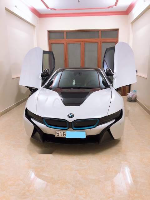 BMW i8 2015 - Cần bán lại xe BMW i8 năm 2015, màu trắng, nhập khẩu chính chủ