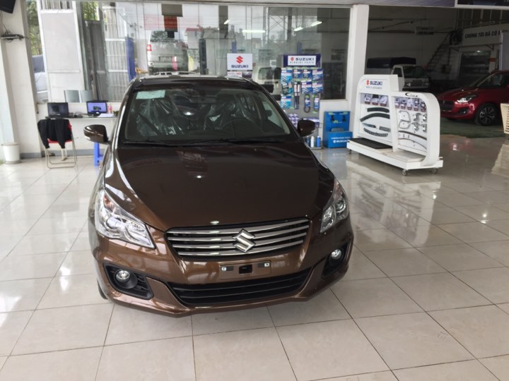 Suzuki Ciaz 2019 - Cần bán xe Suzuki Ciaz đời 2019, màu nâu, nhập khẩu nguyên chiếc, giá chỉ 499 triệu