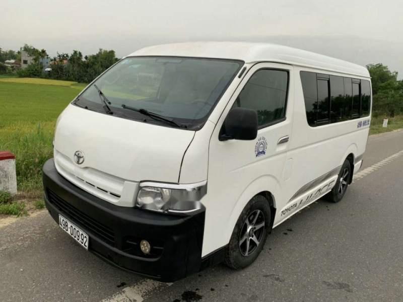 Toyota Hiace 2006 - Cần bán gấp Toyota Hiace năm sản xuất 2006, màu trắng 