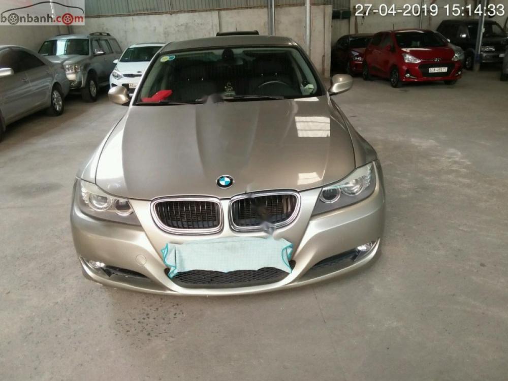 BMW 3 Series 320i 2011 - Cần bán BMW 3 Series 320i sản xuất năm 2011, xe nhập