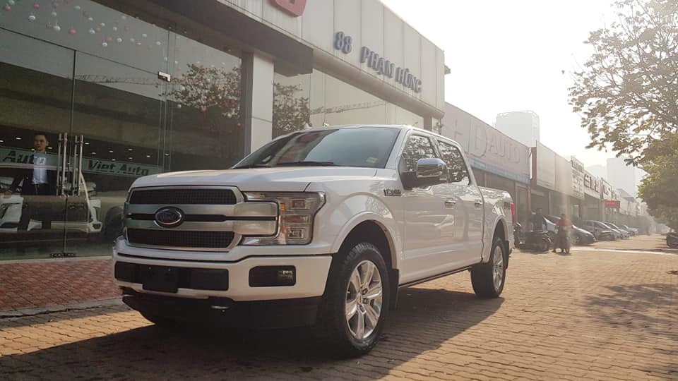 Ford F 150 2018 - Cần bán Ford F 150 Platinum sản xuất 2018 model 2019, màu trắng, nhập khẩu