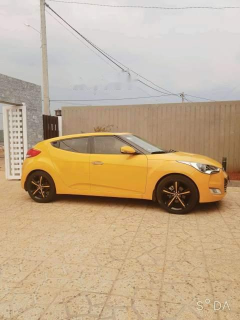 Hyundai Veloster   2012 - Bán Hyundai Veloster 2012, màu vàng, xe nhập