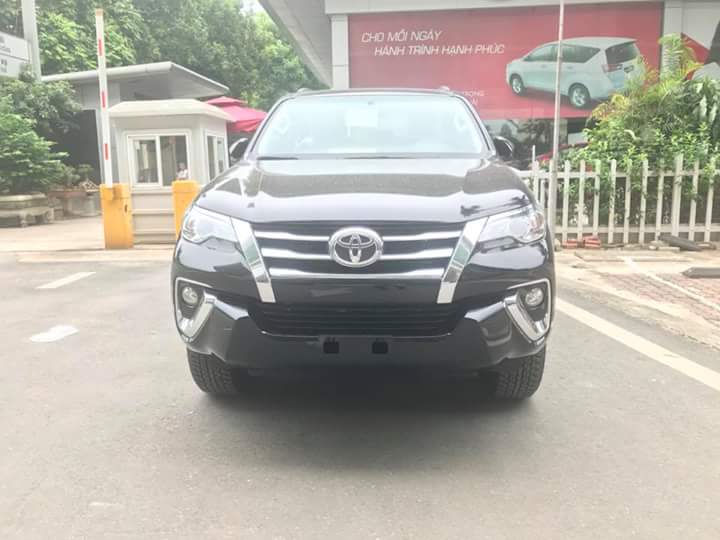 Toyota Fortuner 2.4AT 2019 - Bán Toyota Fortuner 2.4AT - đủ màu giao ngay - giá tốt
