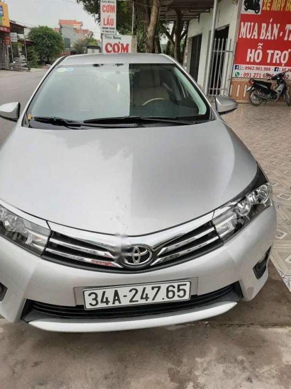 Toyota Corolla altis   2014 - Bán xe Toyota Corolla altis đời 2014, màu bạc