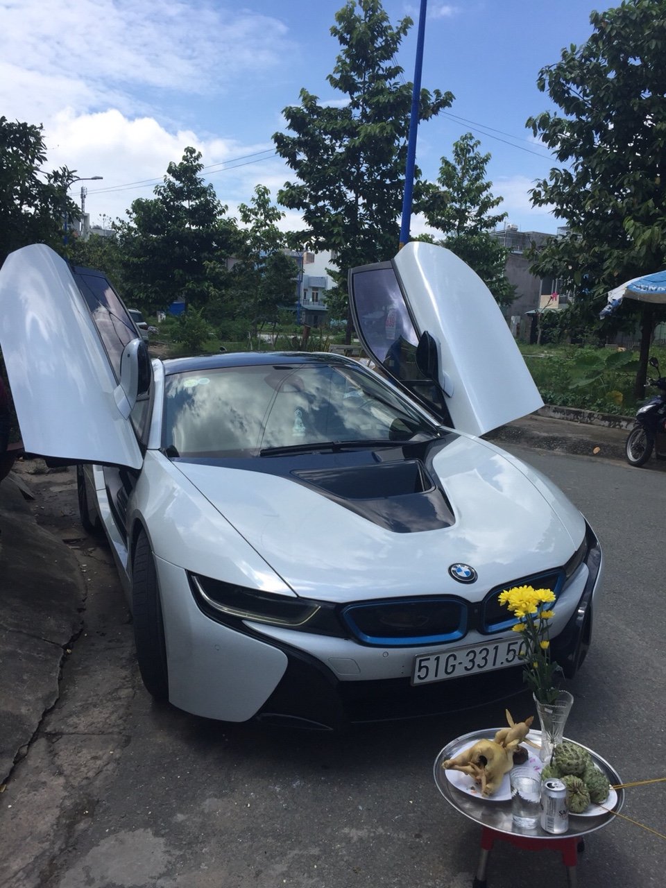 BMW i8 2014 - Cần bán lại xe BMW i8 đời 2014, màu trắng xe nhập