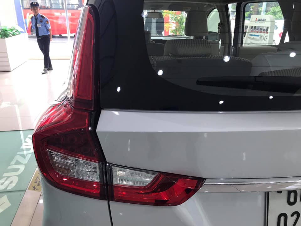 Suzuki Ertiga 2019 - Bán Suzuki Ertiga đời 2019, màu trắng, nhập khẩu, 499 triệu