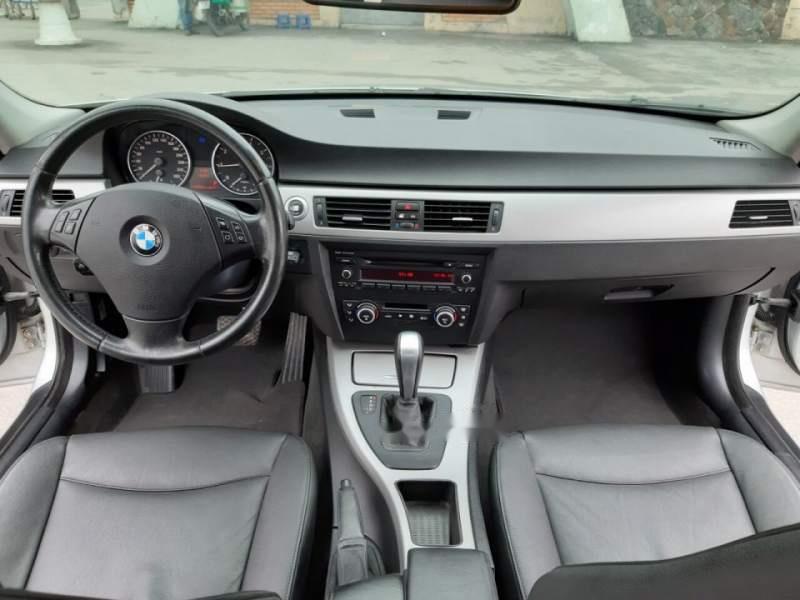 BMW 3 Series  320i   2007 - Bán xe BMW 320i sản xuất năm 2007, màu bạc, 385tr