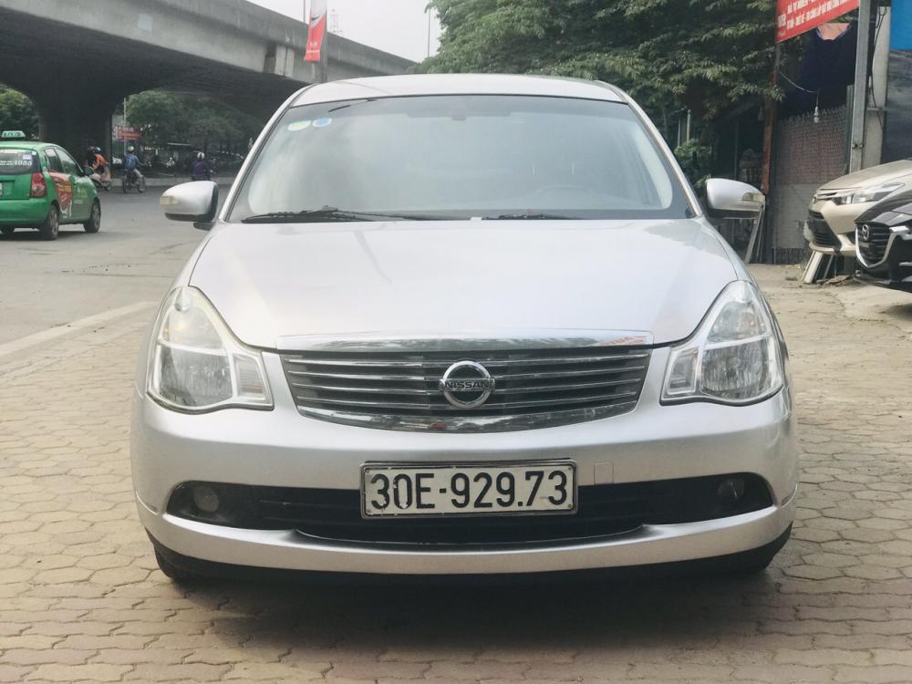 Nissan Bluebird Sylphy 2009 - Bán ô tô Nissan Bluebird năm 2009 màu bạc, 365 triệu nhập khẩu nguyên chiếc