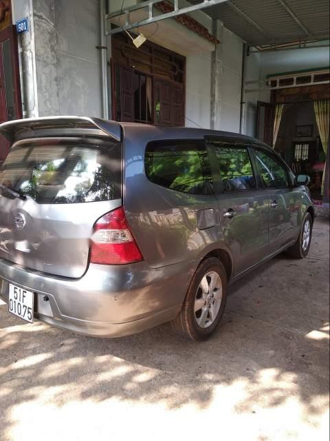 Nissan Grand livina   2010 - Bán Nissan Grand livina sản xuất năm 2010, màu xám, chính chủ