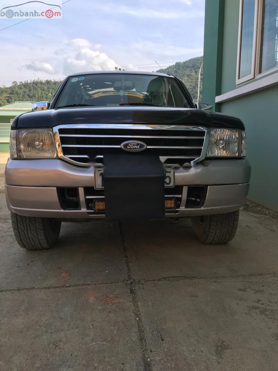 Ford Everest 2.6L 4x2 MT 2006 - Cần bán Ford Everest 2.6L 4x2 MT 2006, màu đen