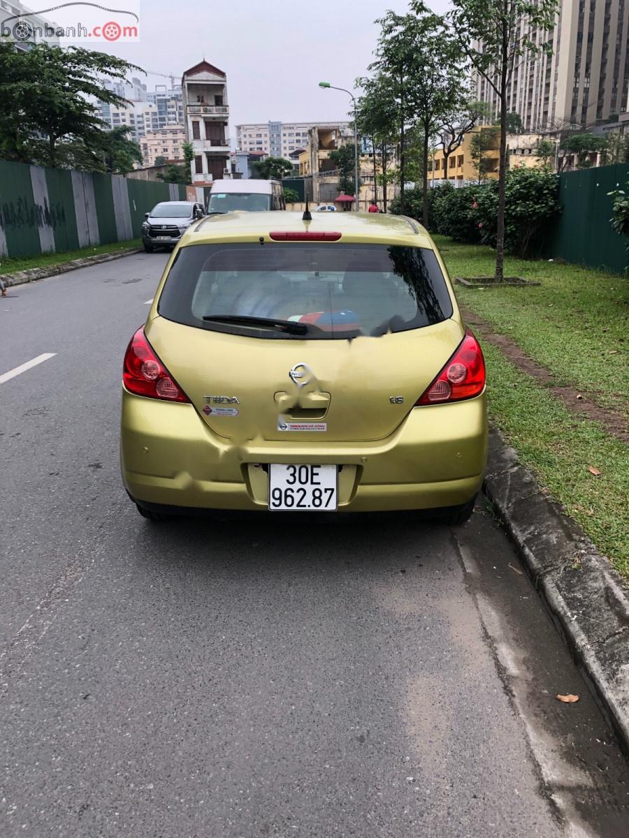 Nissan Tiida 1.6 AT 2008 - Cần bán Nissan Tiida 1.6 AT đời 2008, màu vàng, xe nhập