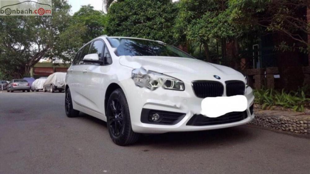 BMW 2 Series 218i 2017 - Bán BMW 2 Series 218i năm sản xuất 2017, màu trắng, xe nhập