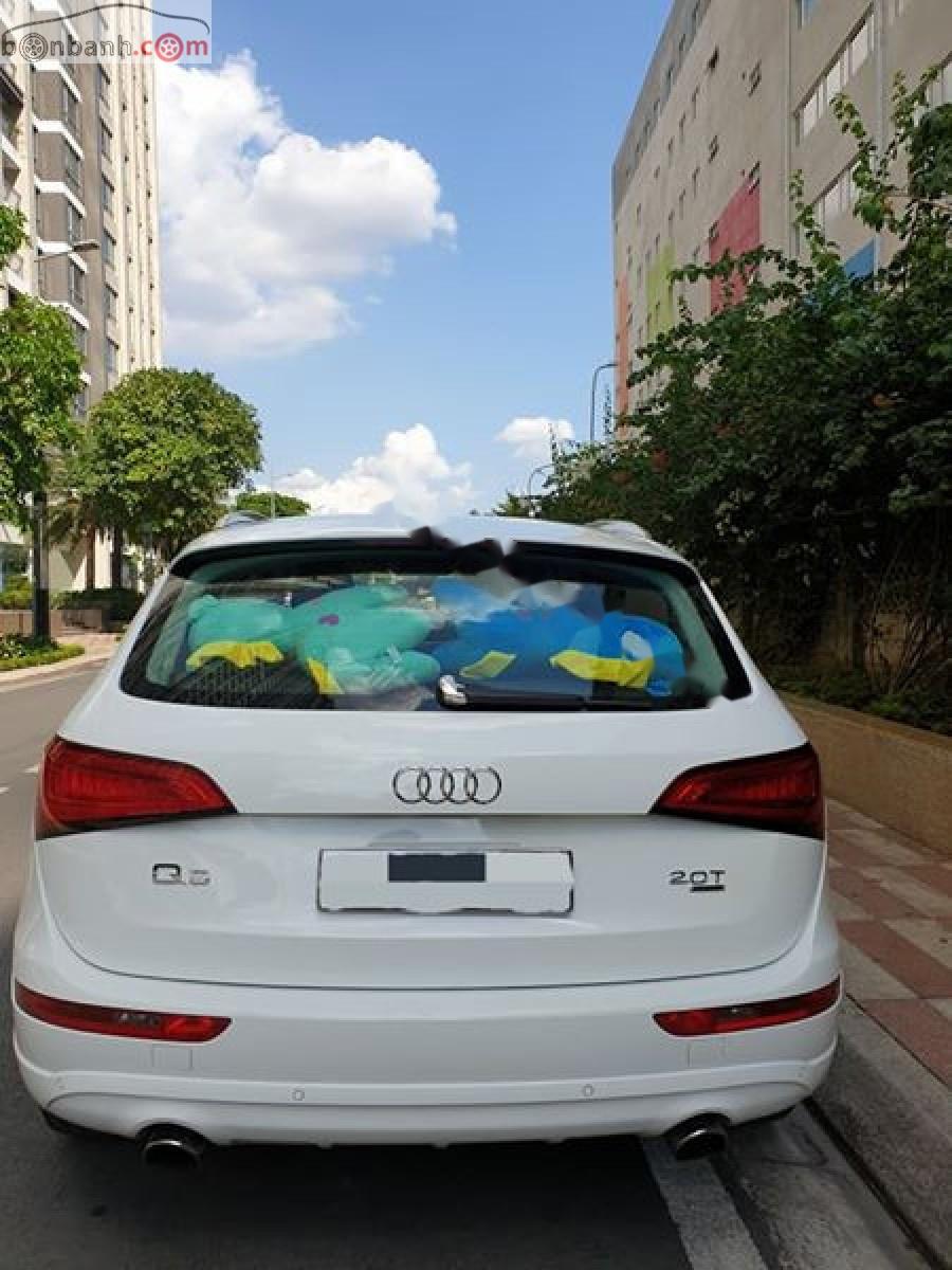 Audi Q5 2.0 AT 2013 - Cần bán lại xe Audi Q5 2.0 AT đời 2013, màu trắng, xe nhập đẹp như mới