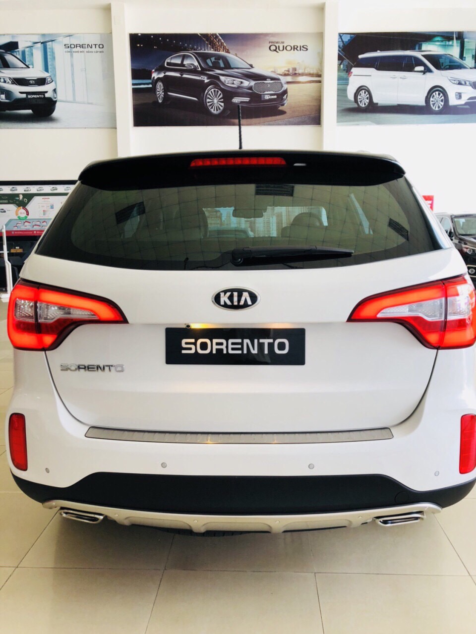 Kia Sorento 2019 - Kia Sorento 2.0 GAT Deluxe 2019, màu trắng