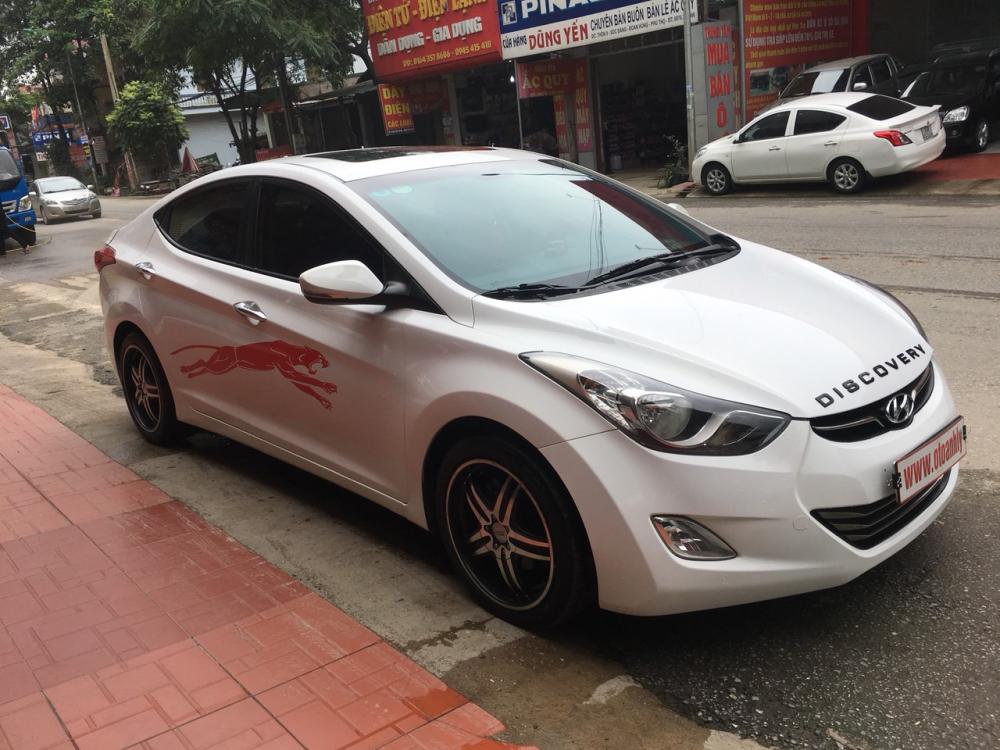 Hyundai Avante 2010 - Cần bán Hyundai Avante sản xuất năm 2010, màu trắng, nhập khẩu