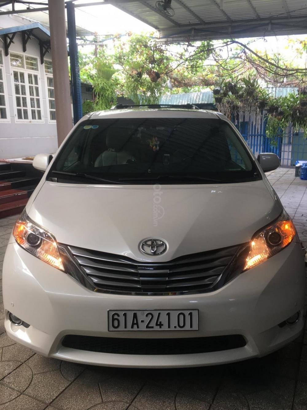 Toyota Sienna Limited 2011 - Cần bán xe gia đình Toyota Sienna Limited