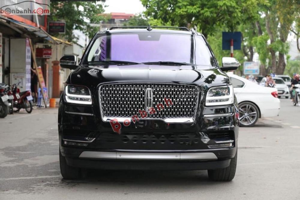 Lincoln Navigator black 2019 - Cần bán xe Lincoln Navigator Black sản xuất 2019, màu đen 