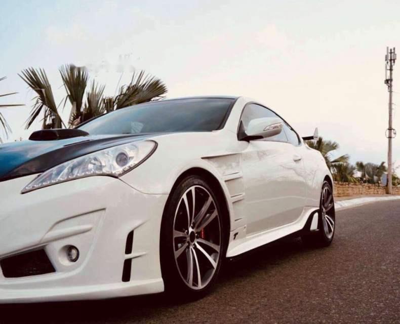 Hyundai Genesis 2010 - Cần bán gấp Hyundai Genesis đời 2010, hai màu, nhập khẩu nguyên chiếc, giá 475tr